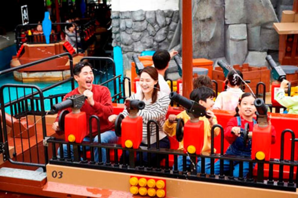 ขอบคุณรูปจาก Facebook - LEGOLAND Korea Resort