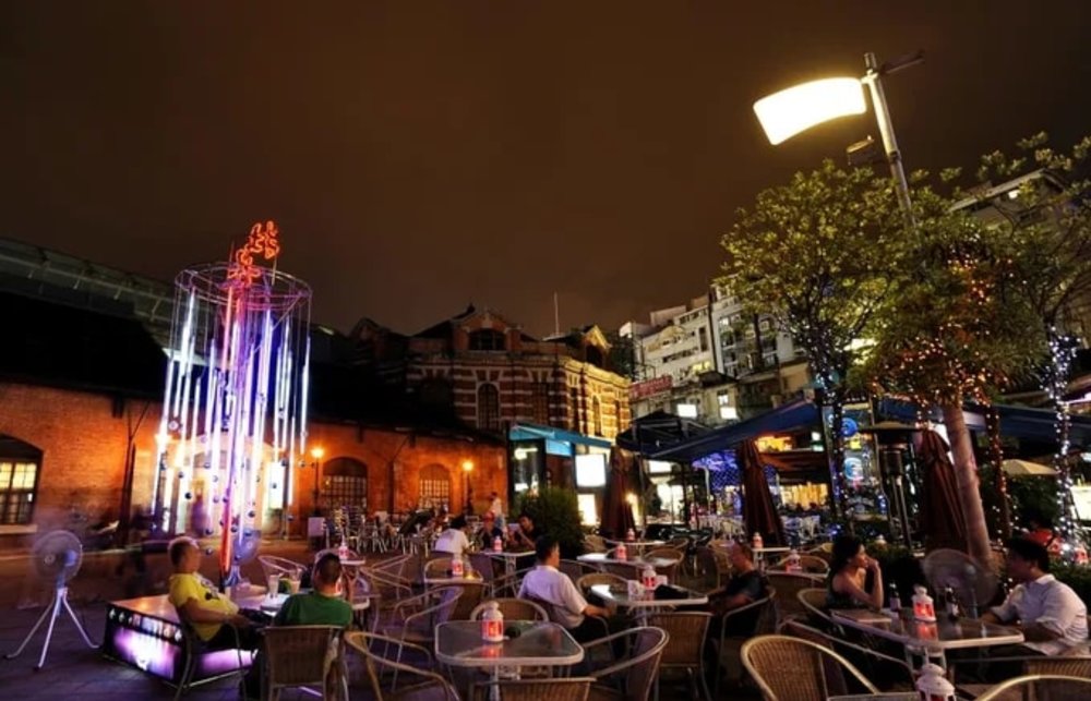 Gay bar - 西門紅樓