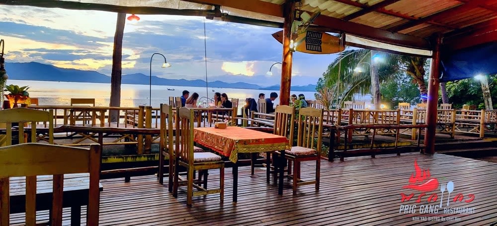 4.ヤオノイ島での美食体験