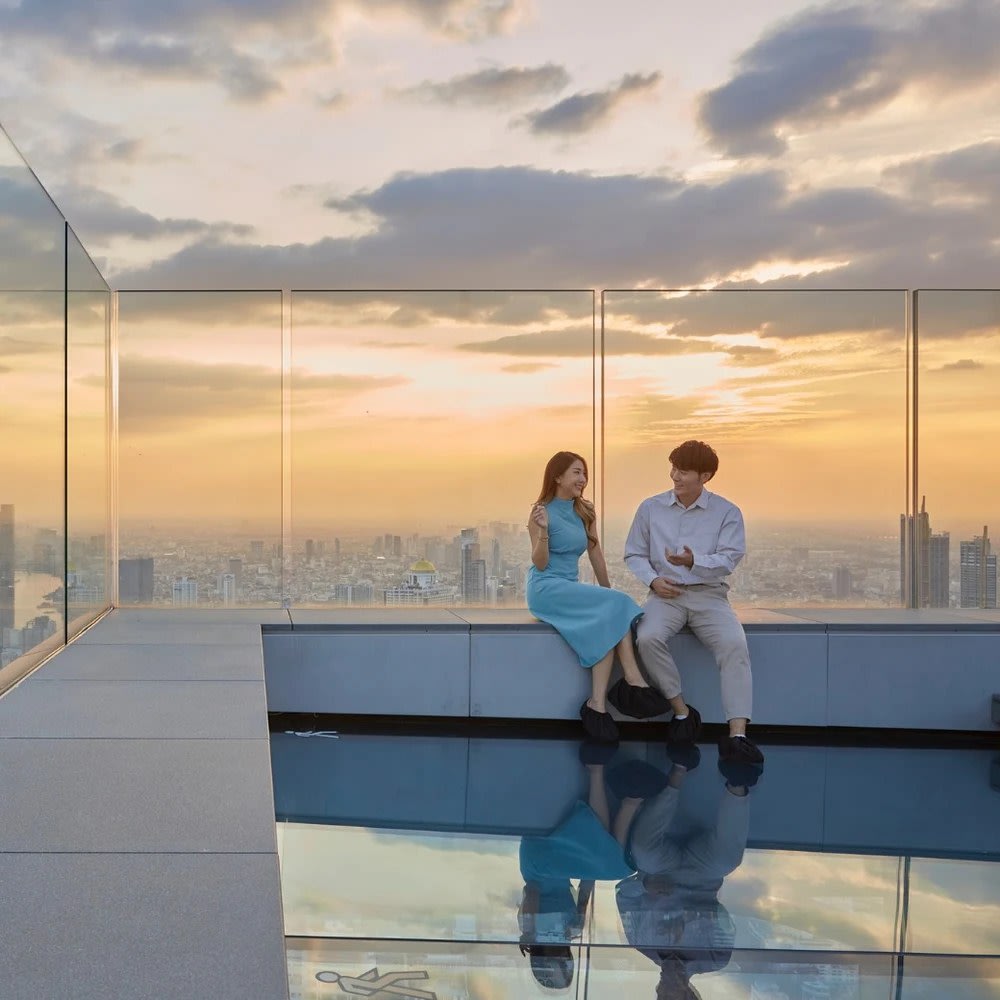 8.マハナコーンスカイウォークでのスリリングな体験