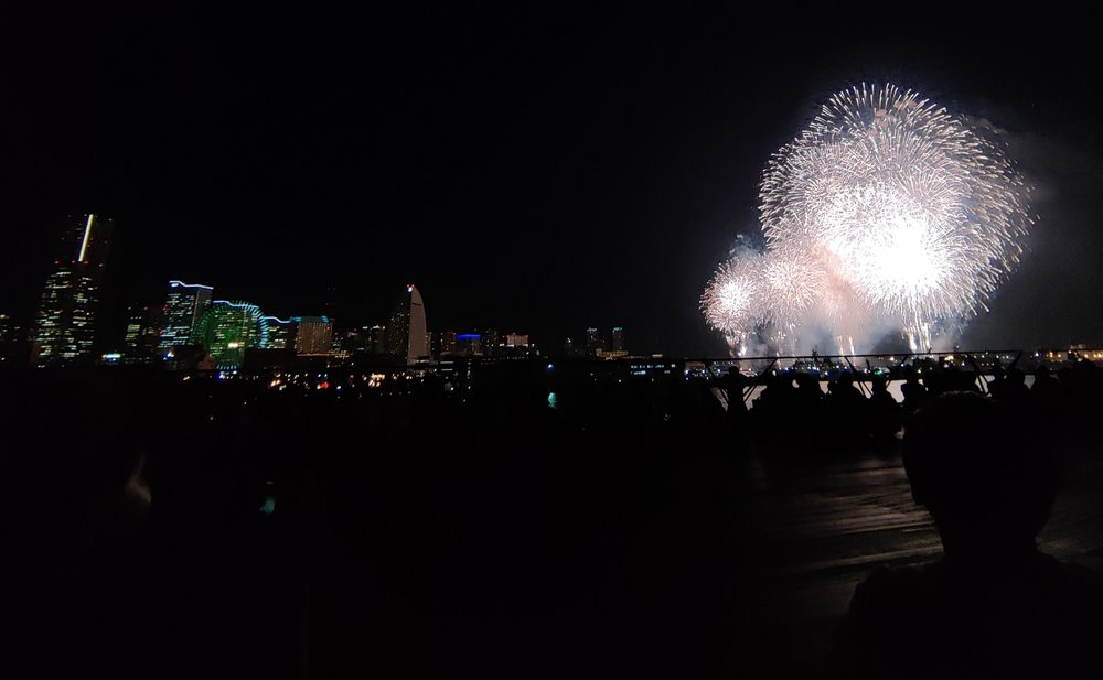 みなとみらいスマートフェスティバル 花火