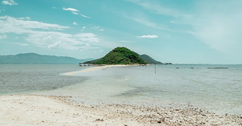 Bãi Biển Lò Vôi Côn Đảo