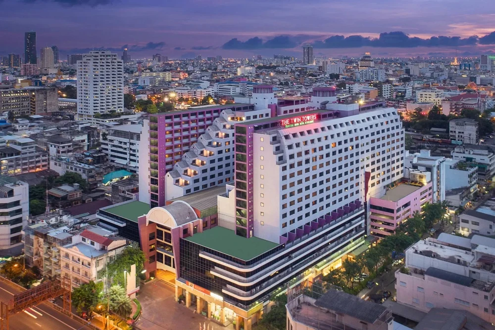 Twin Towers Hotel Bangkok - Exterior