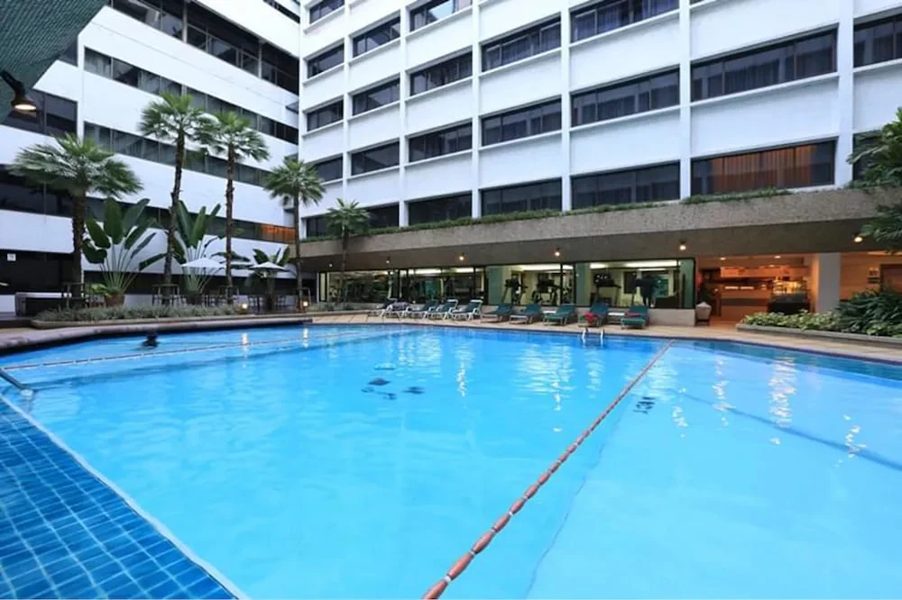 Asia Hotel Bangkok - Swimming Pool