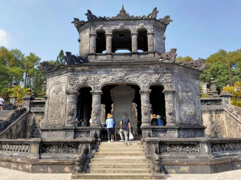 VN ダナン フエ カイディン帝廟