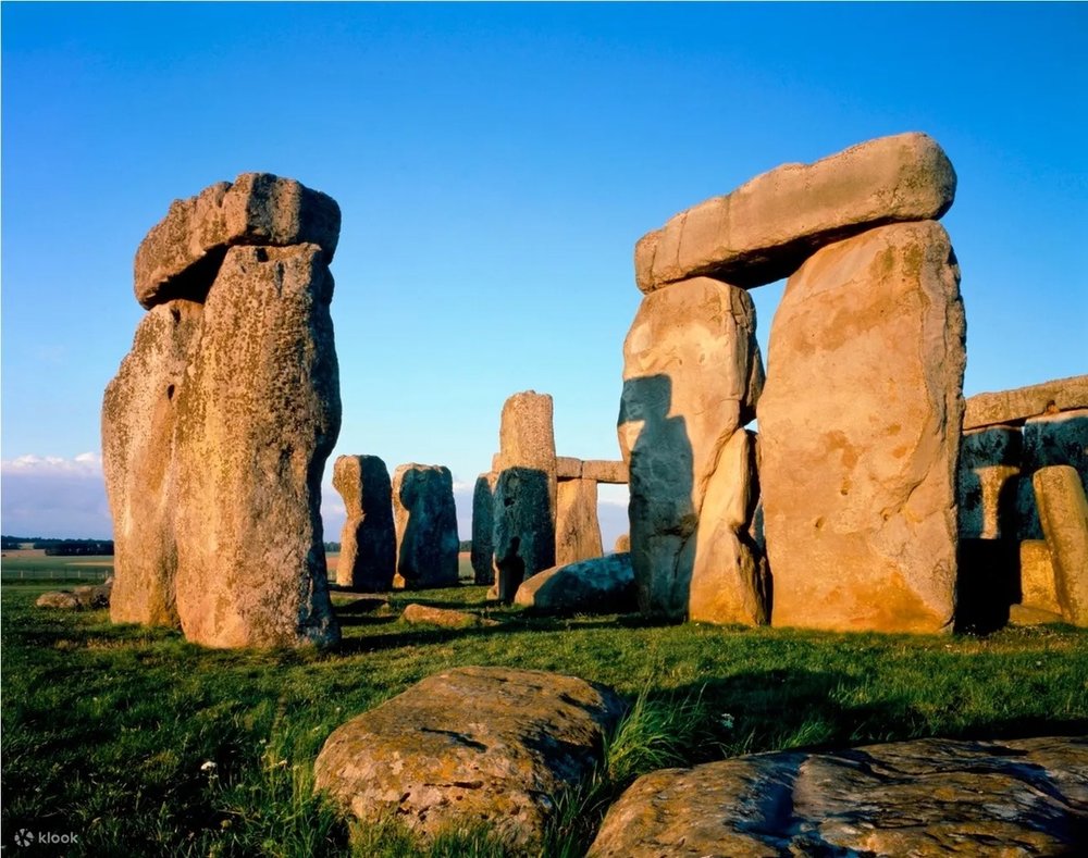 ストーンヘンジ 入場チケット・日帰りツアー（ロンドン発）