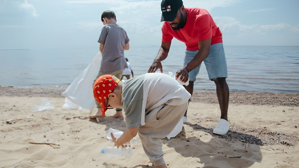 Be a volunteer to save the beach! Image credits to Ron Lach on Pexels