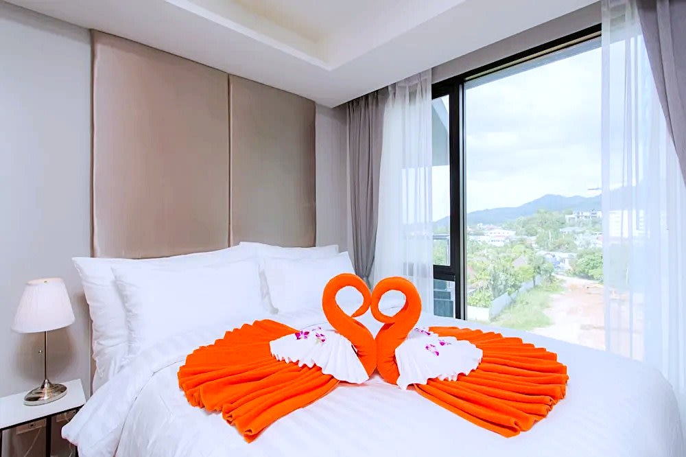 hotels in phuket