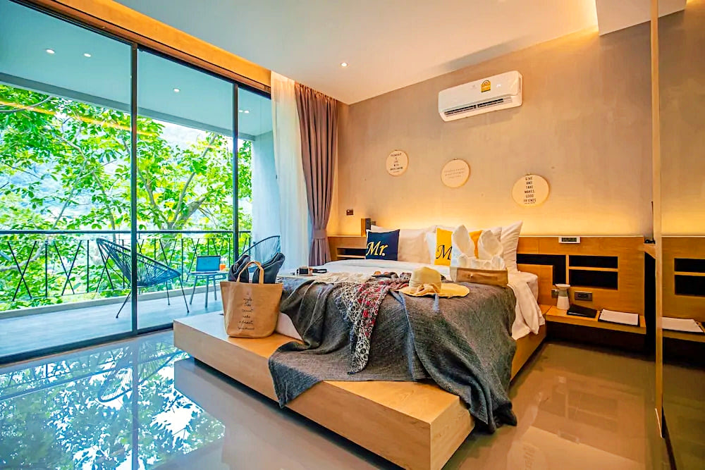 hotels in phuket