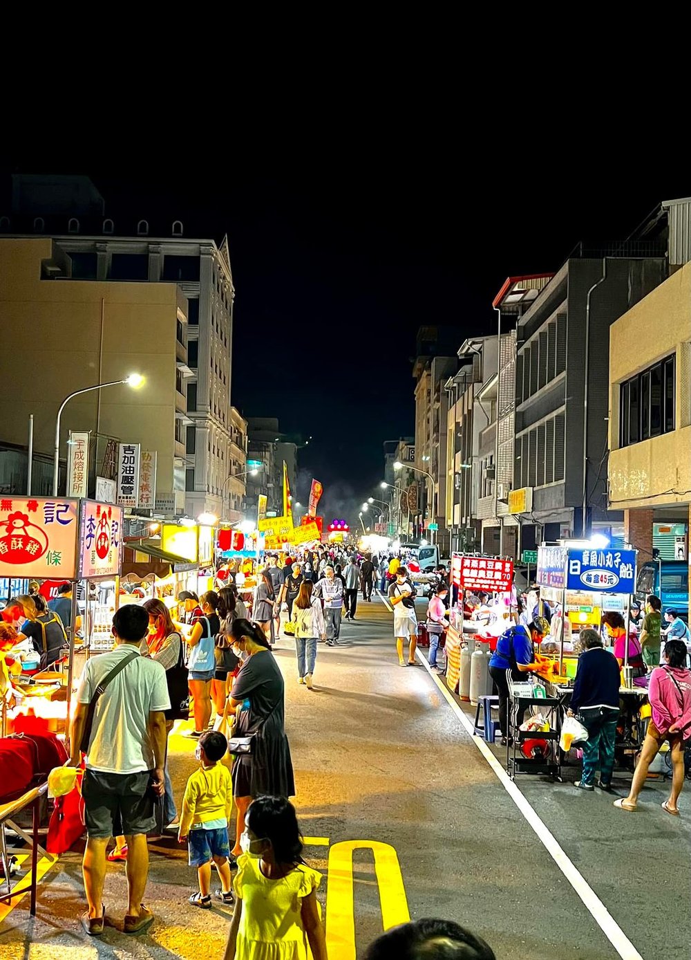 鹽埕埔夜市（駁二夜市）