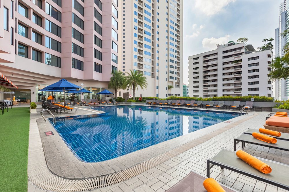 Rembrandt Hotel & Suites Bangkok - Swimming Pool