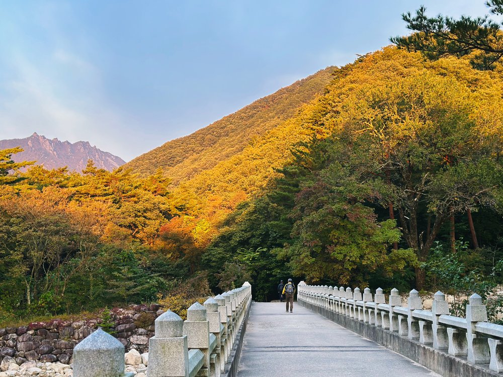 Autumn in Seoraksan National Park 