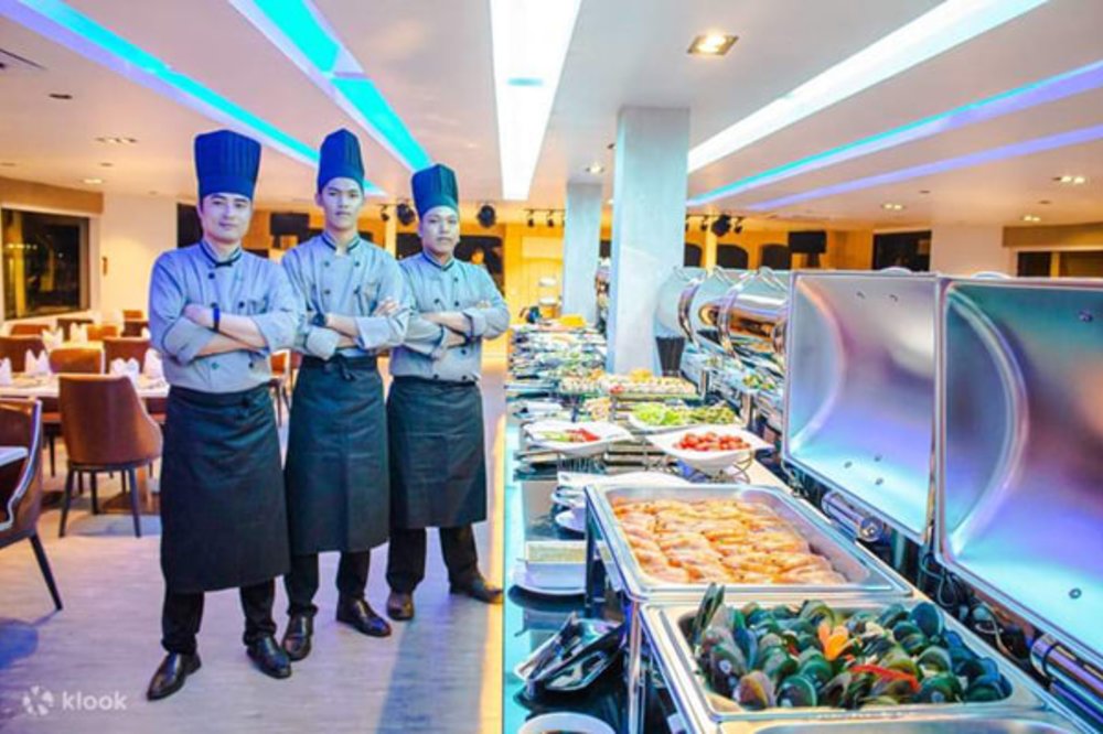 ล่องเรือรอยัลปริ๊นเซสในกรุงเทพฯ