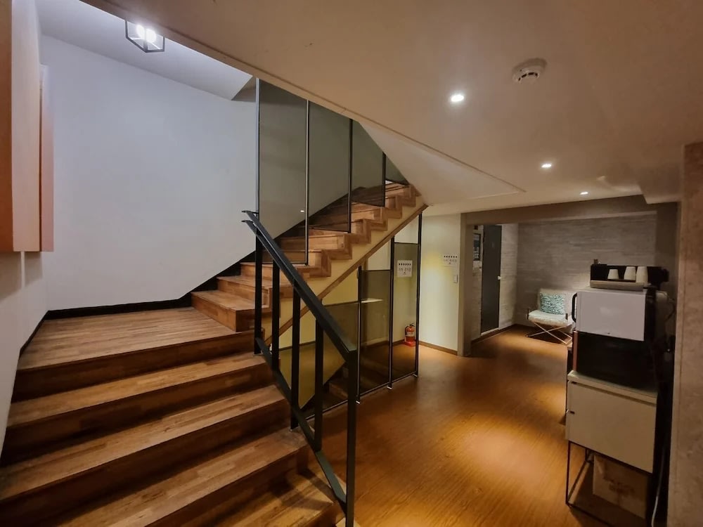 [MY] Hound Hotel Seomyeon Busan