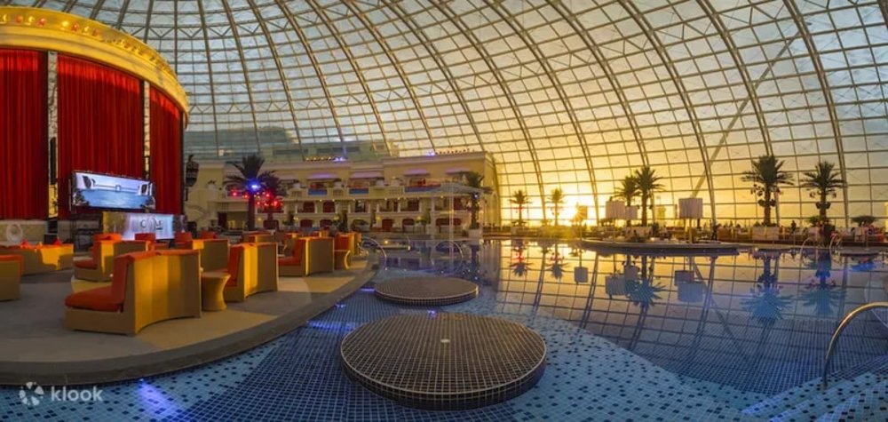 Club area in Okada Manila