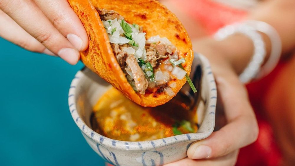 Try their Mexican food with refreshing cocktails! Image credits to @motelmexicola on Instagram.