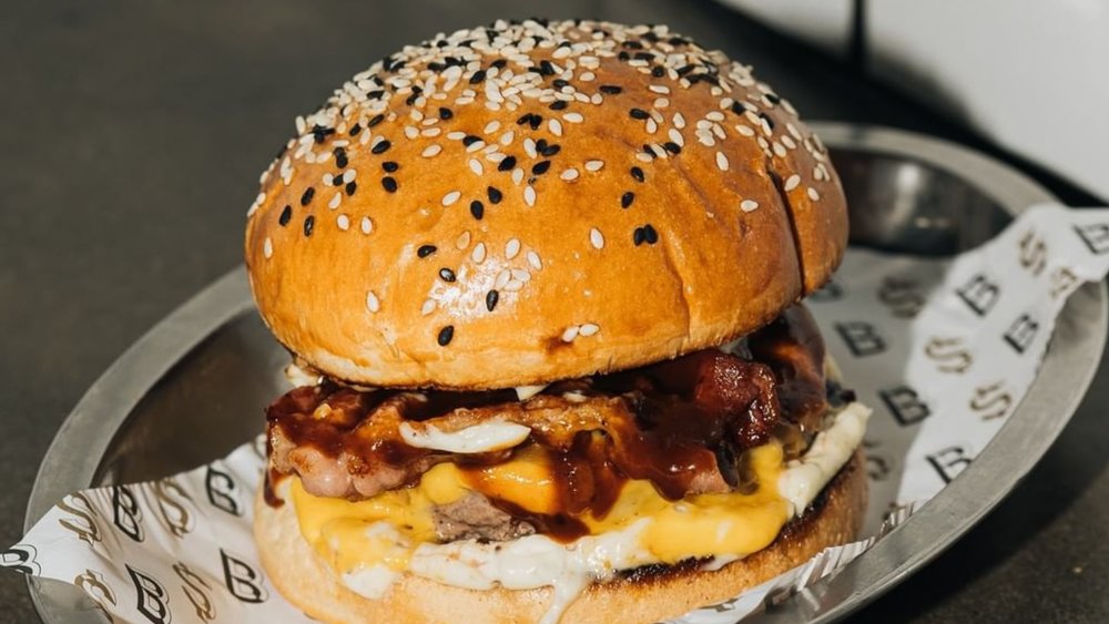 One of the best Gourmet Burgers in Seminyak, Bali! Image credits to @bossmanbali on Instagram.