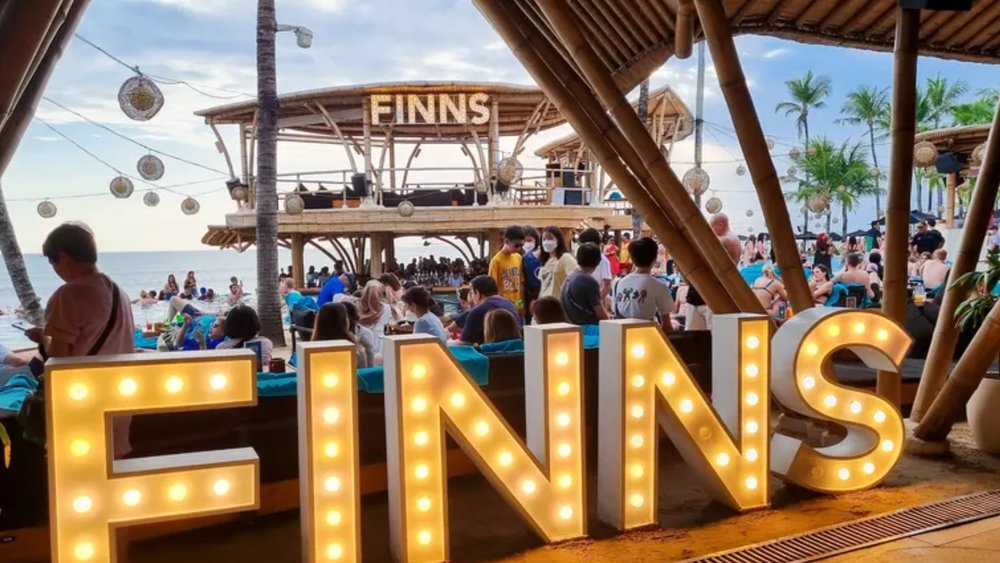 Finns Bali is an epic beach club paradise in Canggu, offering unforgettable entertainment and relaxation.  Credits: Klook