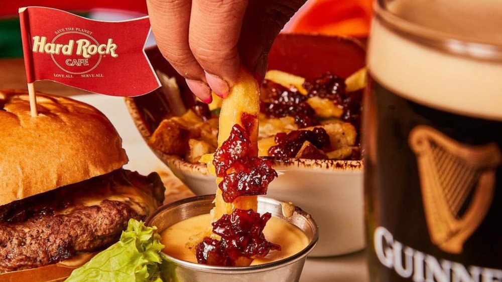 Try their Bacon Jam Cheeseburger with some beer! Image credits to @hardrockcafebali on Instagram.