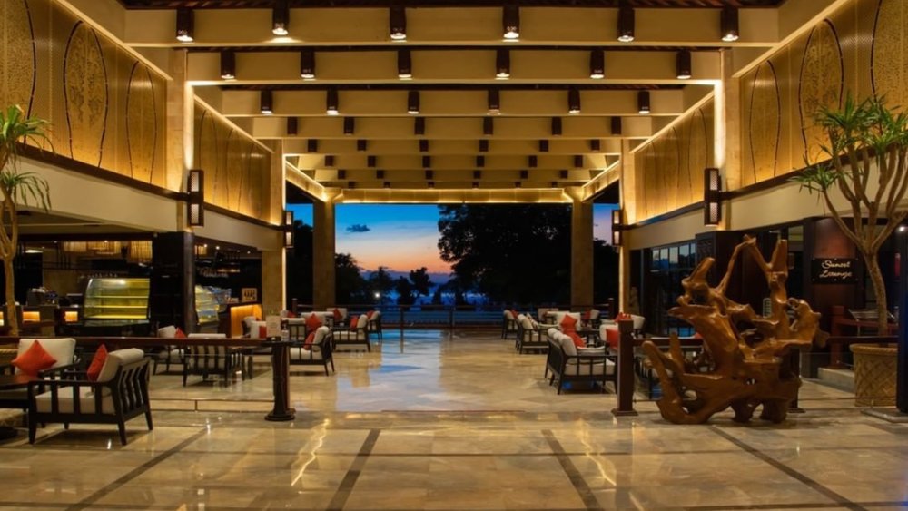 Nothing beats a great sunset view. Credits: @discoverykartikaplaza