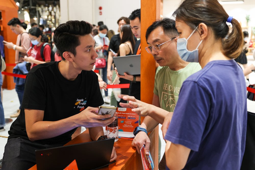 japan expo 2023 ask klook booth