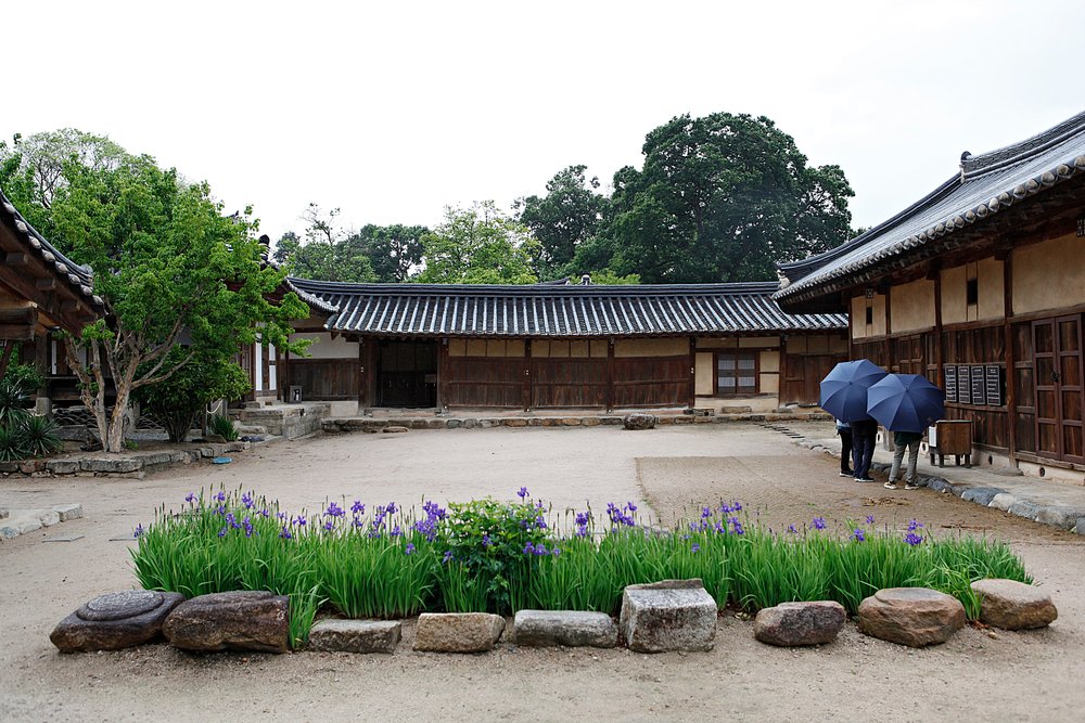 Gyochon Hanok Village