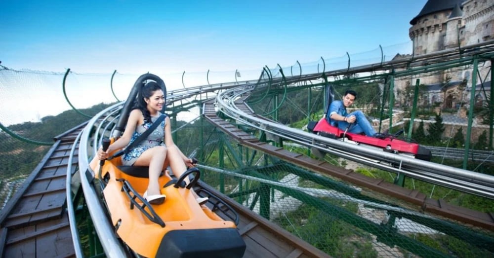 峴港巴拿山景點高山雲霄飛車 Alpine Coaster
