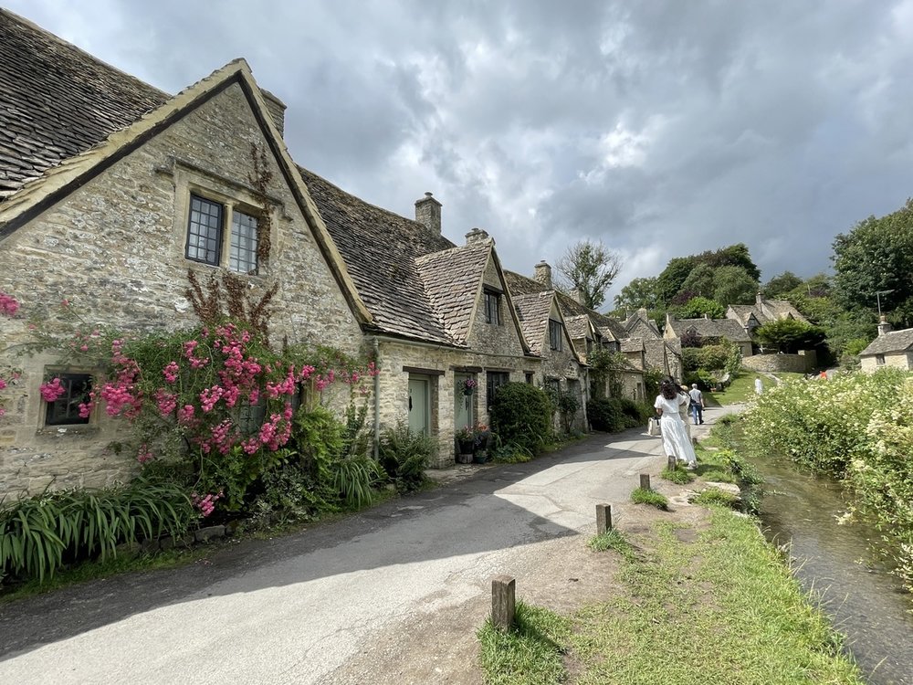 91618 Cotswolds Bibury outdoor close up view