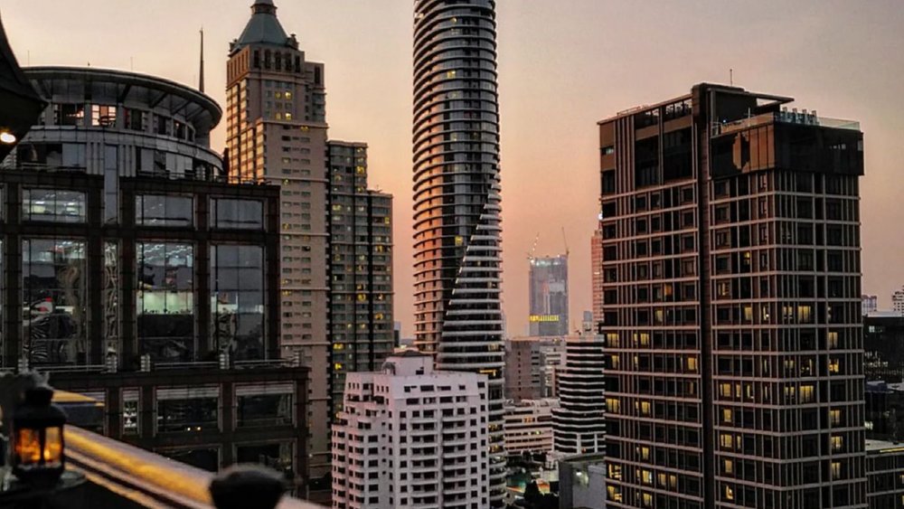 Chasing Sunsets at Speakeasy Rooftop Bar. Credits: @milica_grujic_ on Instagram