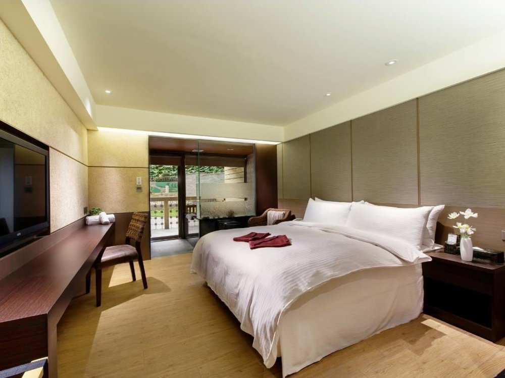 where to stay in taipei