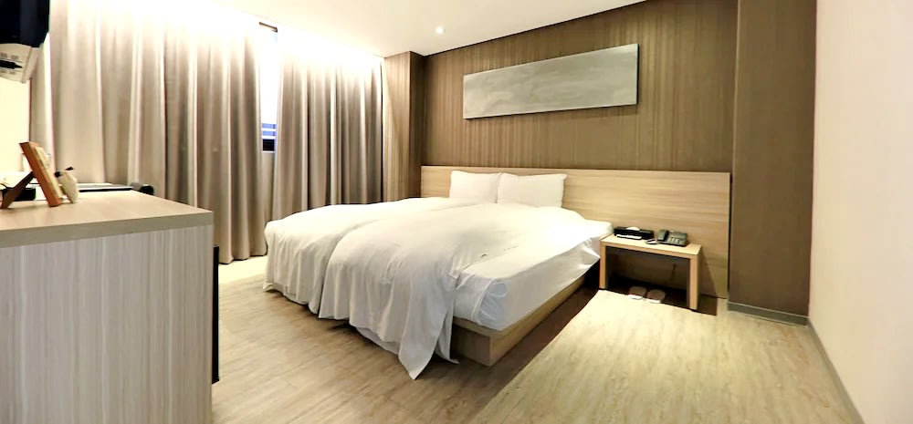 hotels in taichung