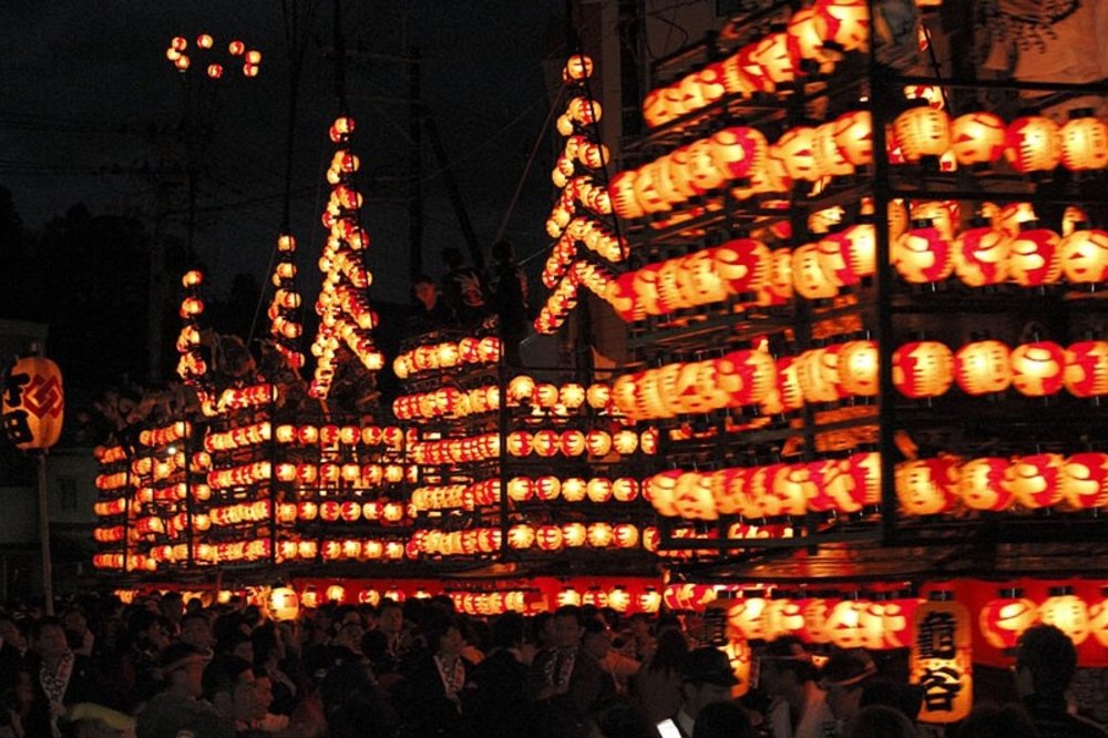 Lễ Hội Đèn Lồng Nihonmatsu