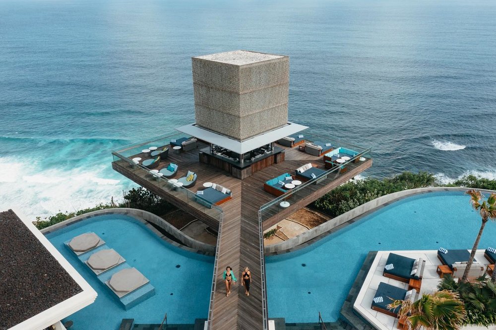 Savaya Beach sits atop limestone cliffs and overlooks the cerulean Indian Ocean.  Credits: @savayabali on Instagram