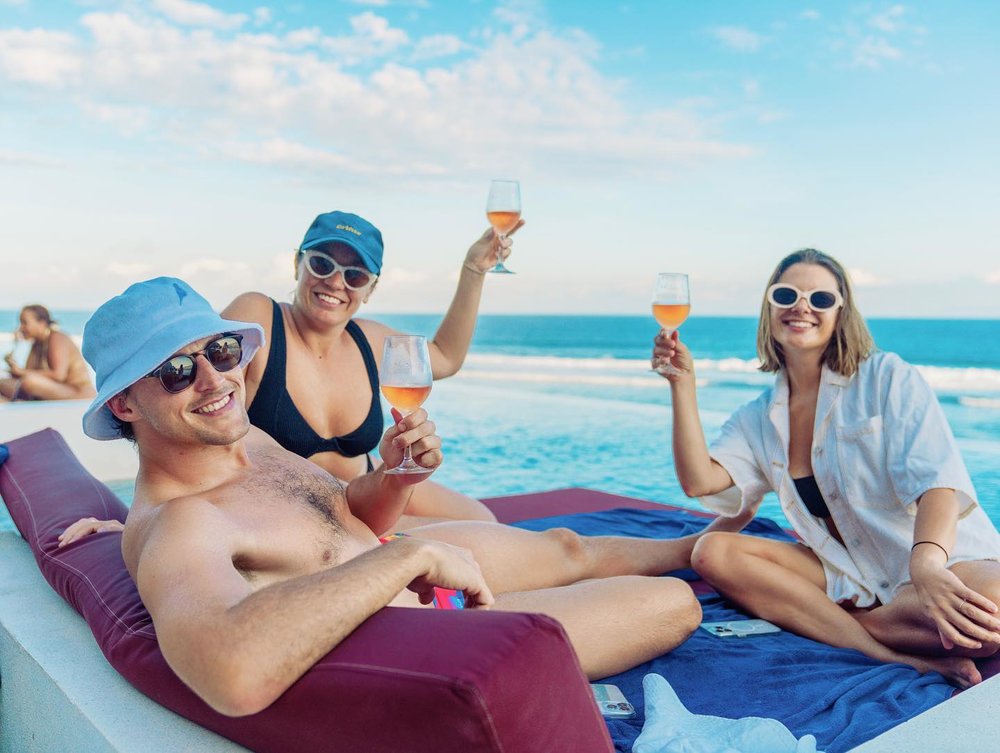Come along with your friends and cheers your day up by access to the infinity pool for a day. Credits: @whiterockbeachclub