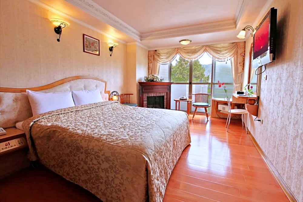 where to stay in chiayi