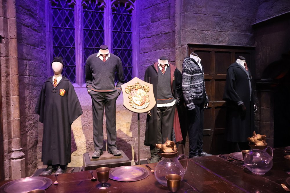 6750 Warner Bros. London Harry Potter costumes