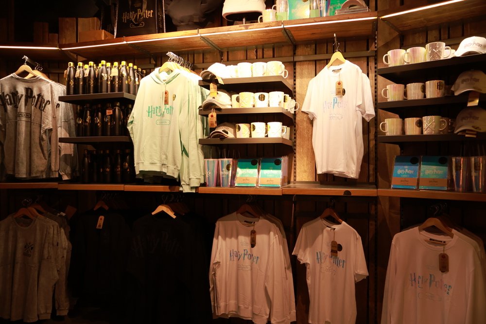 6750 Warner Bros. London Harry Potter gift shop