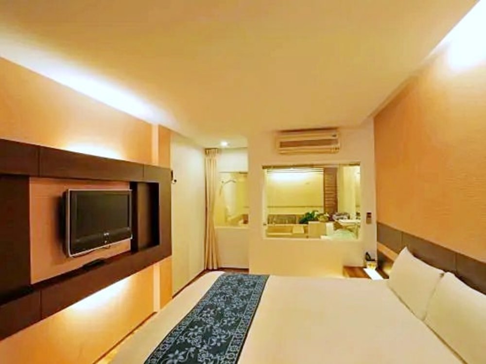 hotels in tainan
