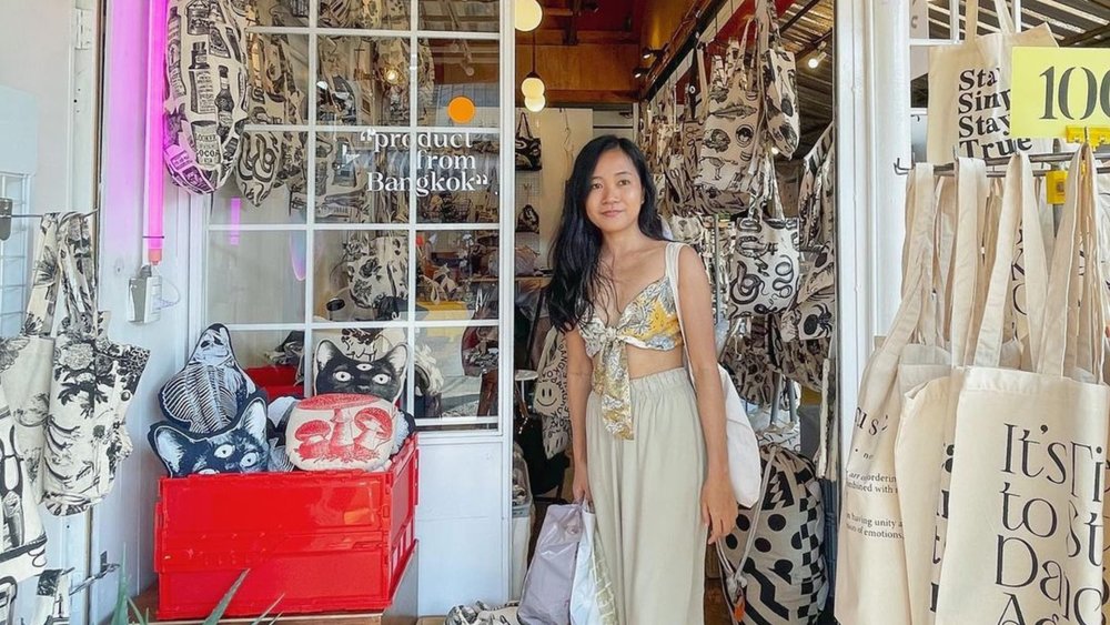 The Perfect Tote Bag for Your Trip! Credits: @jurhyzish on Instagram