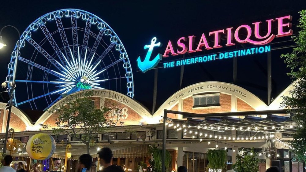 A Blend of Culture and Entertainment 🌊🎭 Credits: @tomo_mix_ on Instagram