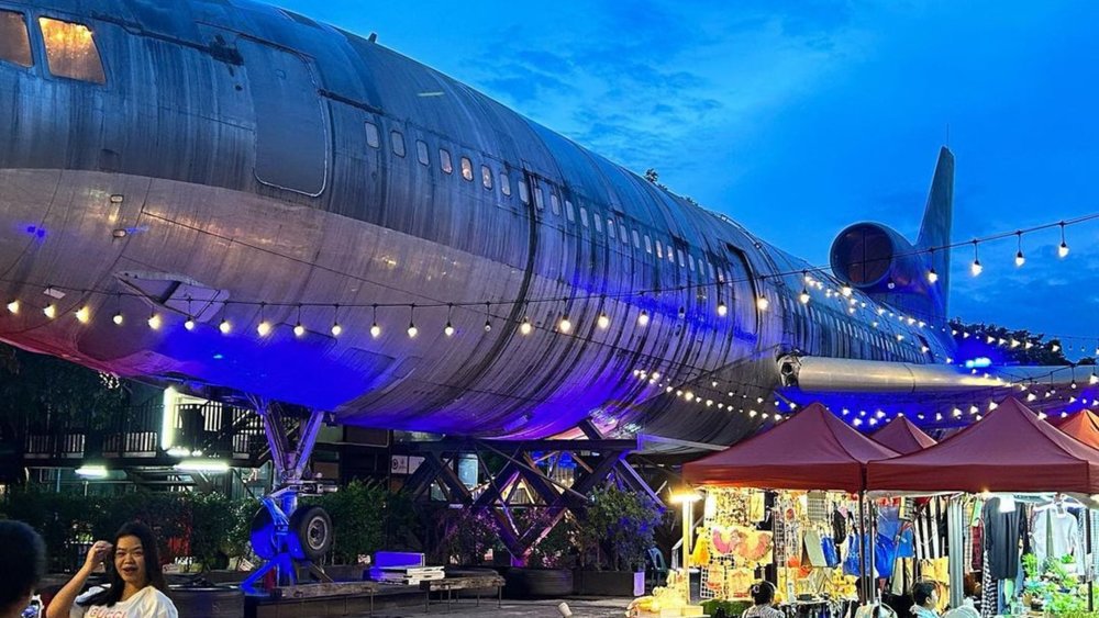 Where Shopping Takes Flight 🛍️🌈 Credits: @meraki_mika on Instagram