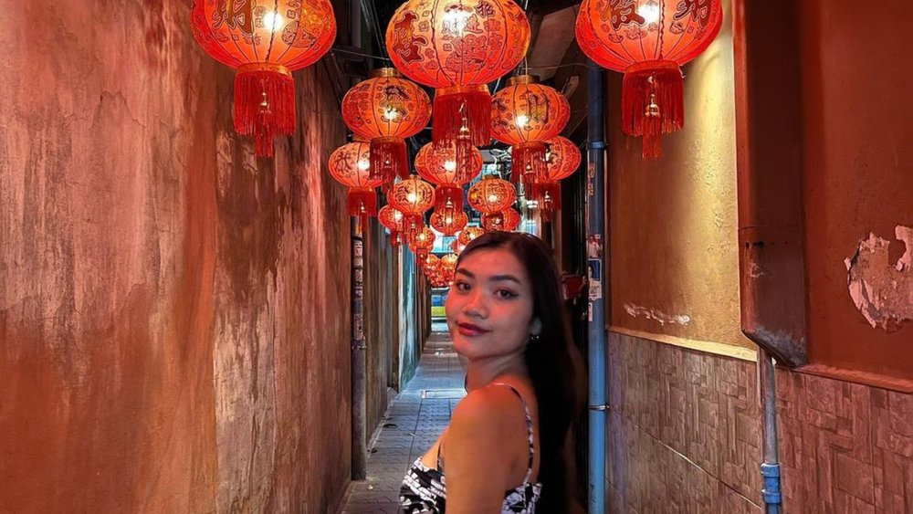Strolling through Ong Ang Walking Street, where every corner is a canvas of creativity🎨Credits: @pprempk on Instagram
