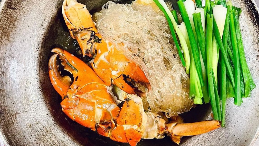 The Signature Glass Noodles With Crab or Prawns Redefine Flavor Harmony. Credit: @thebelly_eats on Instagram