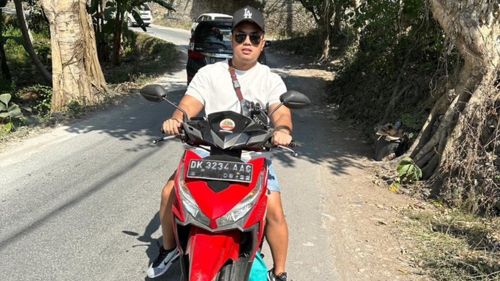 Beware of the other motorist along your way. Image credit to Kate