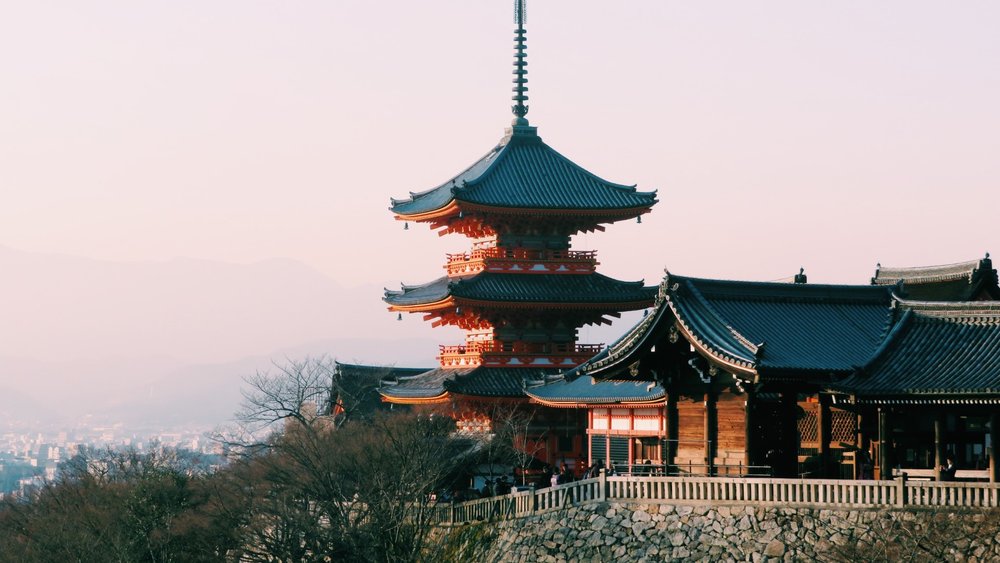 See historic, towering temples in Kyoto. Credits to silversea on Unsplash