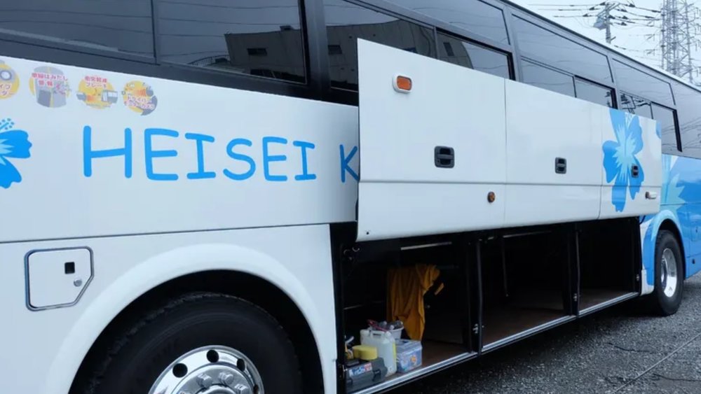 Get convenient access to Universal Studios Japan and reach Tokyo station overnight via a night bus!  Credits: Klook