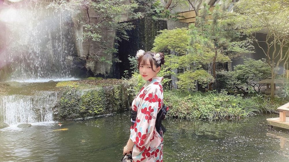 Snap photos for the gram around Shibuya with the prettiest kimonos in sight! Credits: hasami___n1204 on Instagram