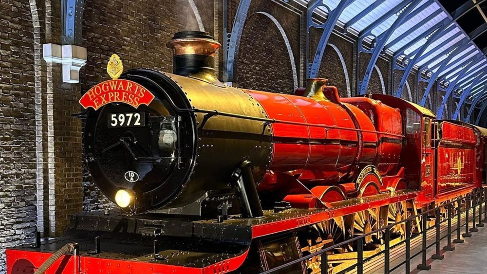 Journey to the Wizarding World in Tokyo at Warner Bros. Studio Tour Tokyo! Credit: @mekc_g on Instagram