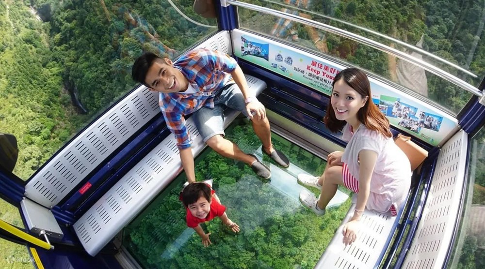 Cable car with a glass floor