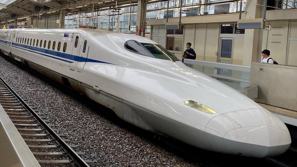 Experience the scenic train journey from Tokyo to Osaka! Credit: @puneet_angrish on Instagram